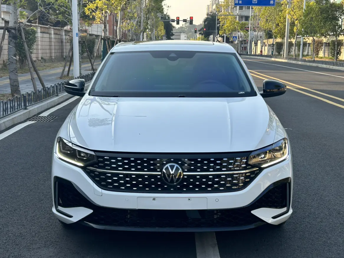 Volkswagen Lavida  из Китая