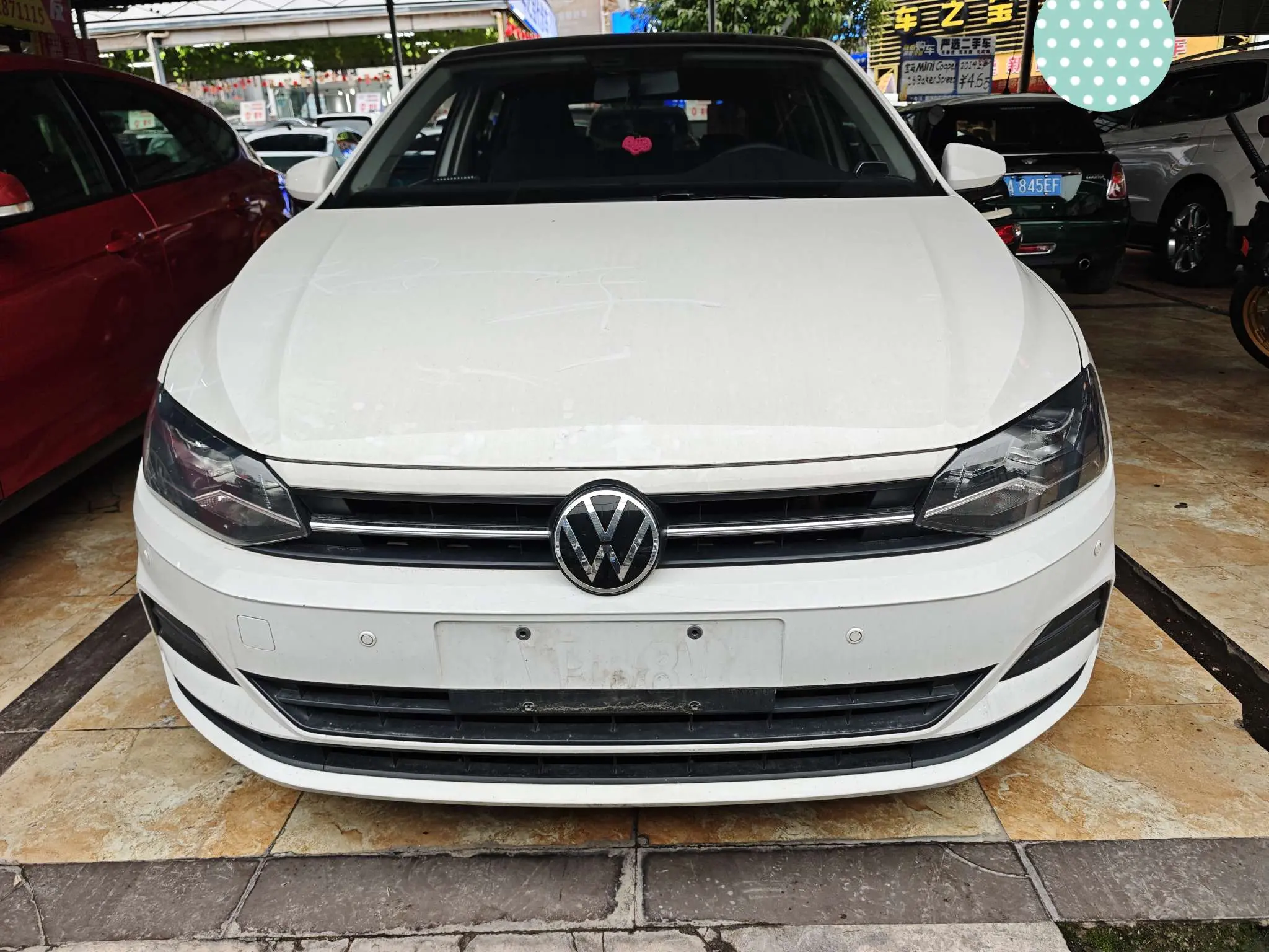 Volkswagen Polo  из Китая