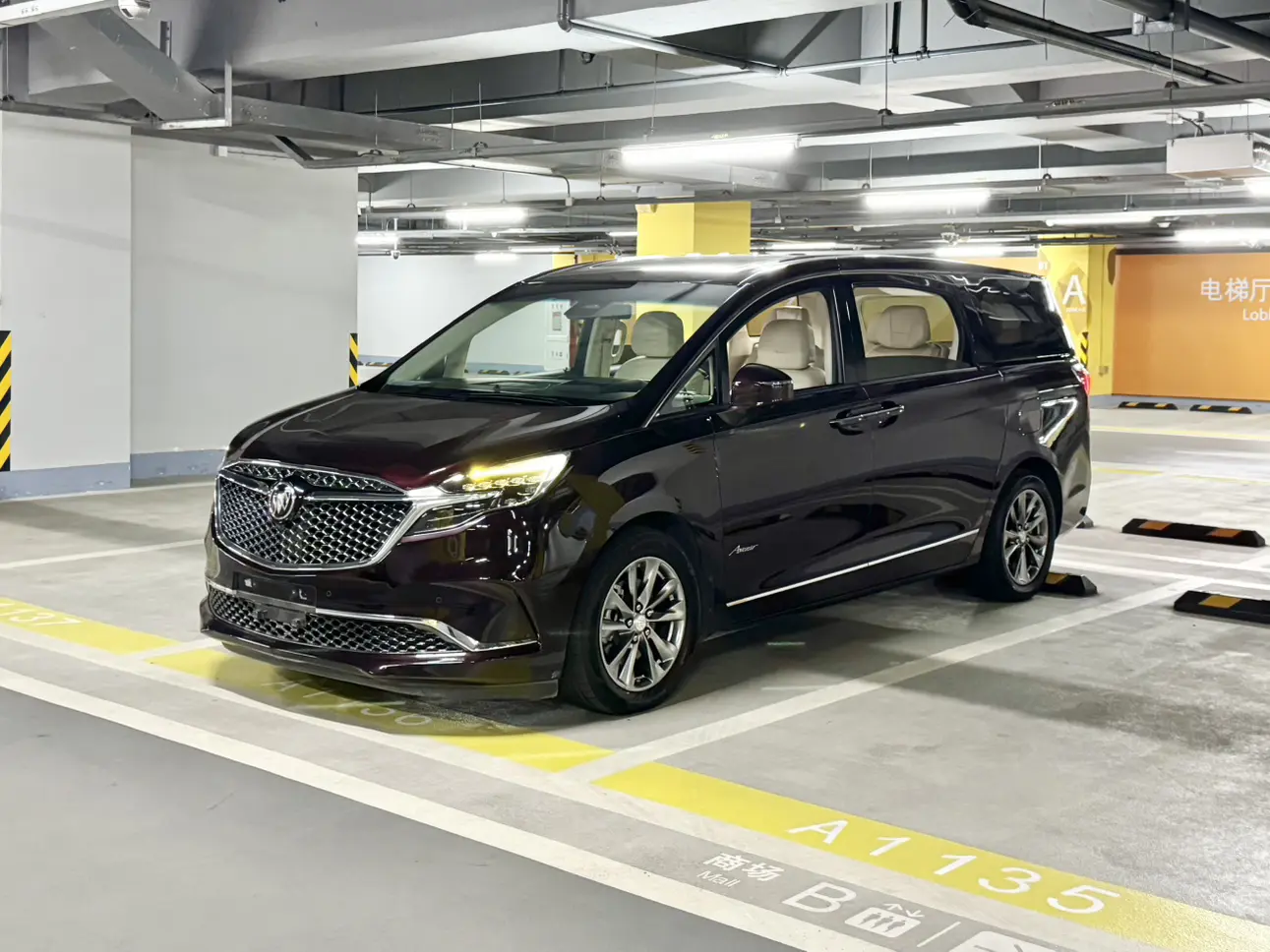 Buick GL8  из Китая