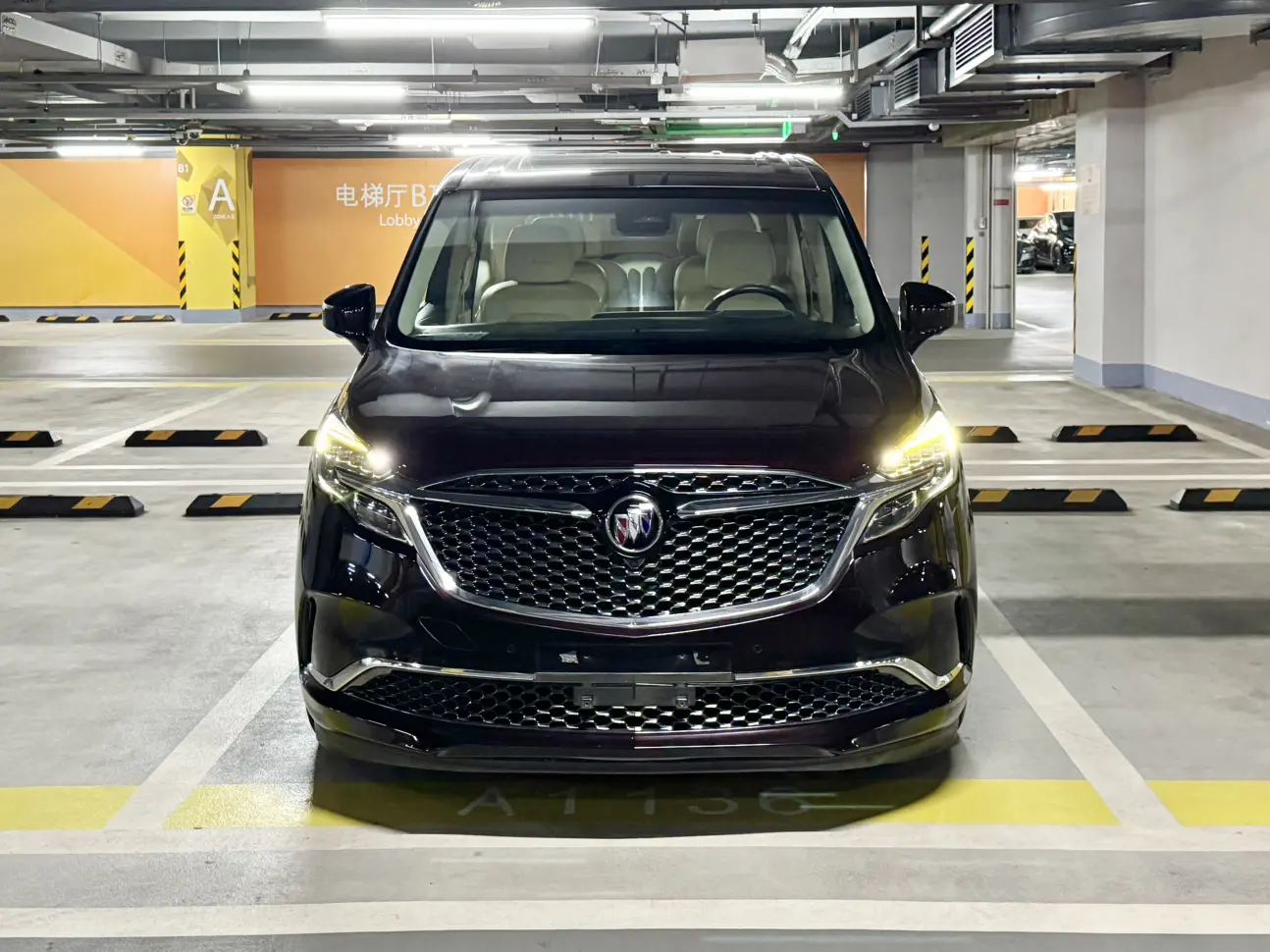 Buick GL8  из Китая