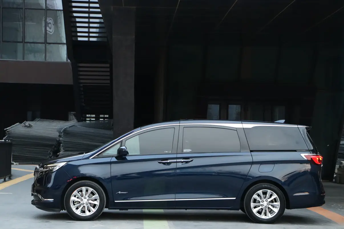 Buick GL8  из Китая