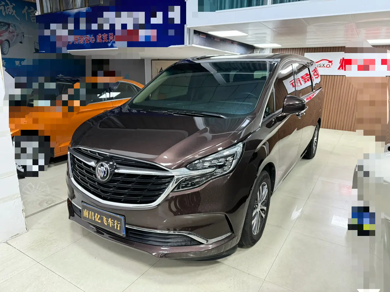Buick GL8  из Китая