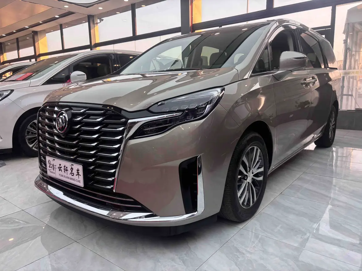 Buick GL8  из Китая