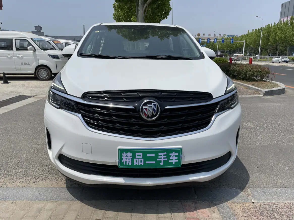 Buick GL8  из Китая