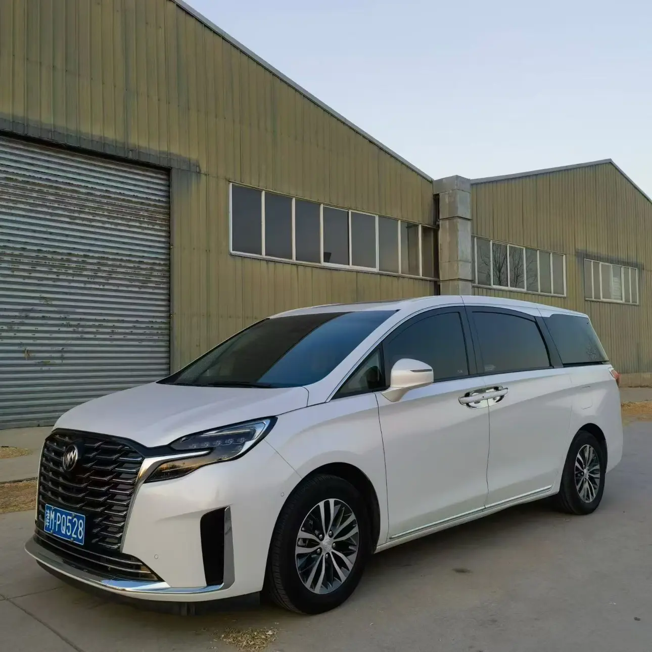 Buick GL8  из Китая