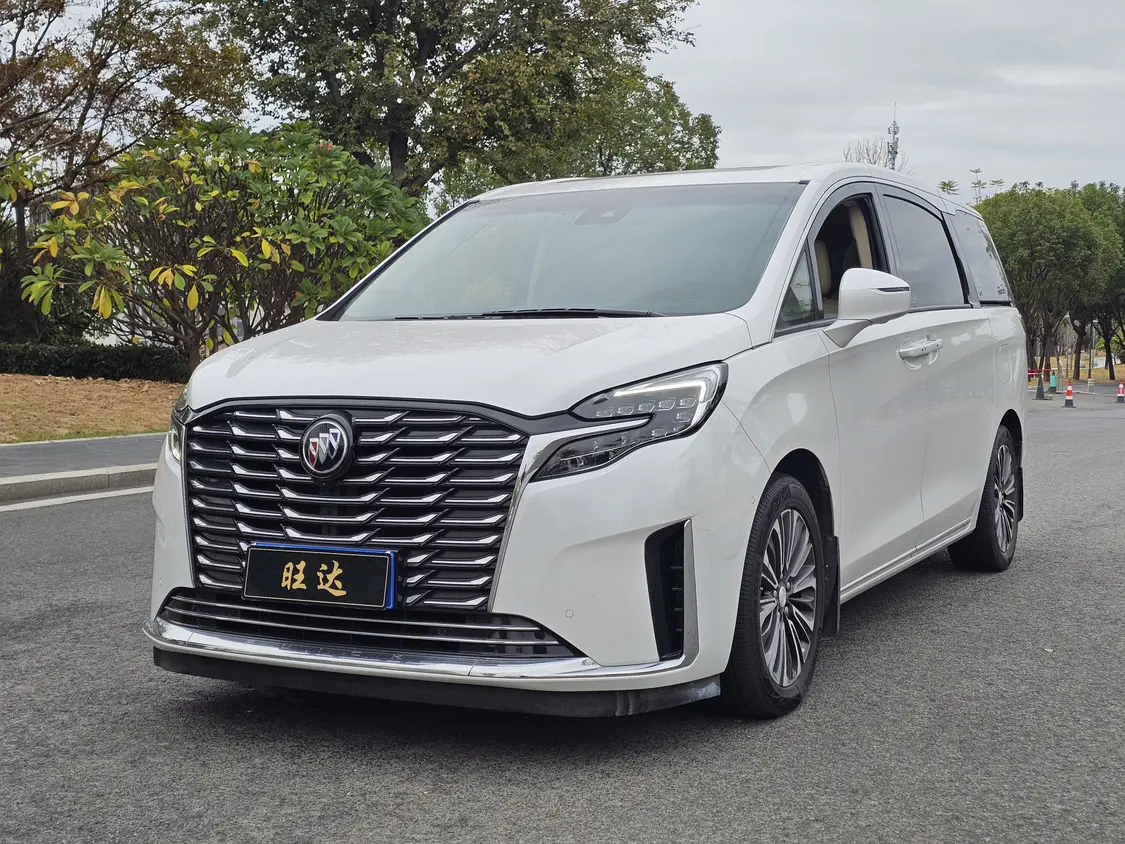 Buick GL8  из Китая