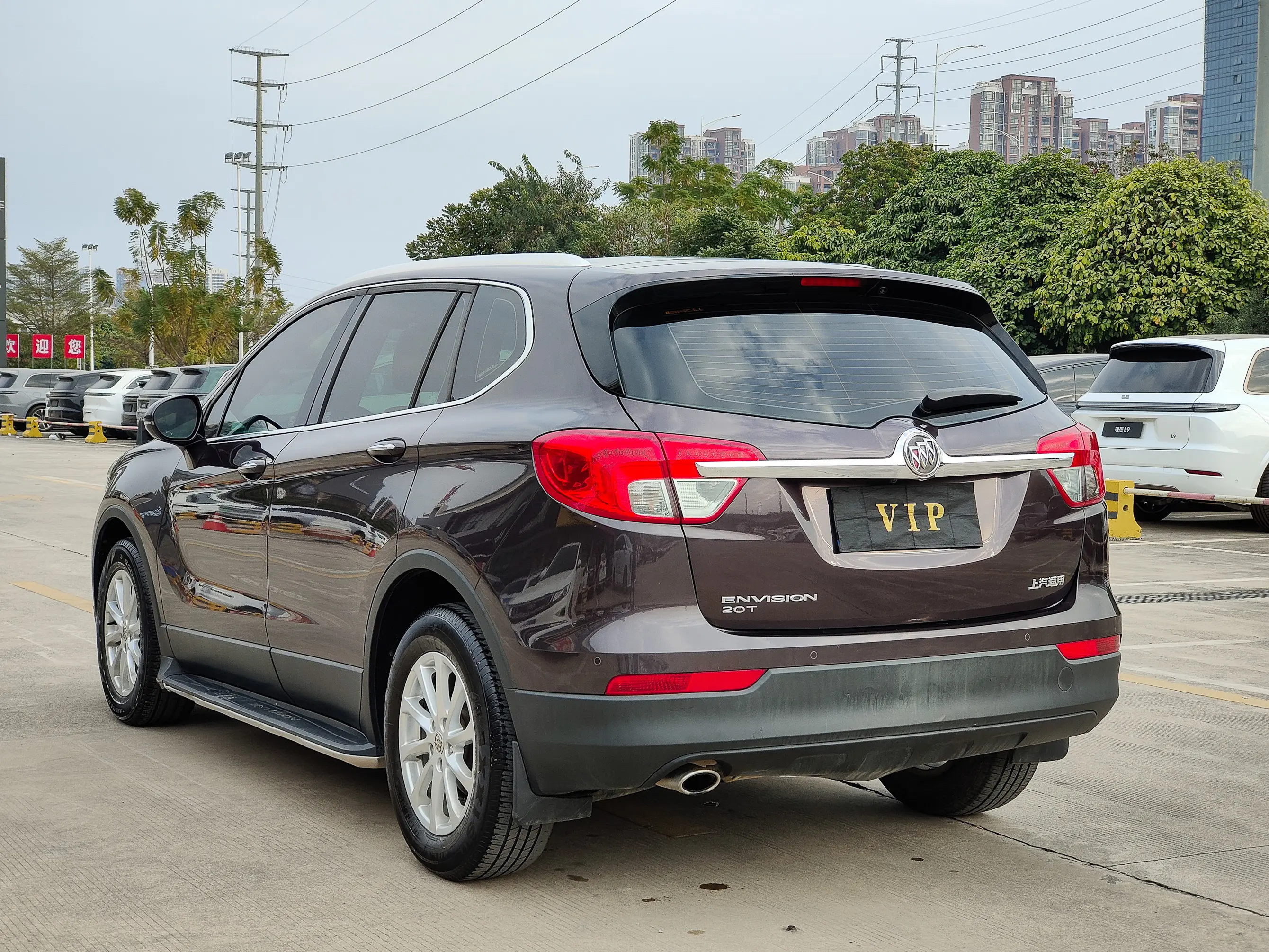 Buick Envision  из Китая