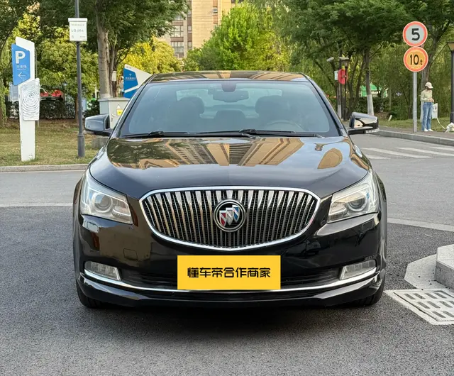 Buick LaCrosse  из Китая