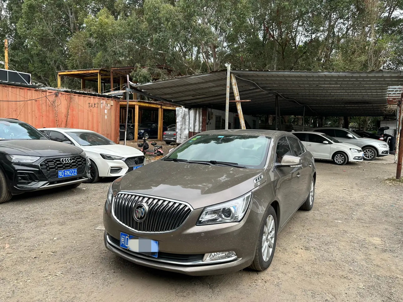 Buick LaCrosse  из Китая