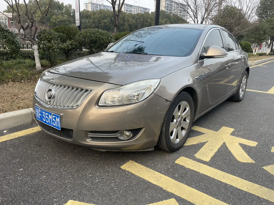 Buick Majesty  из Китая