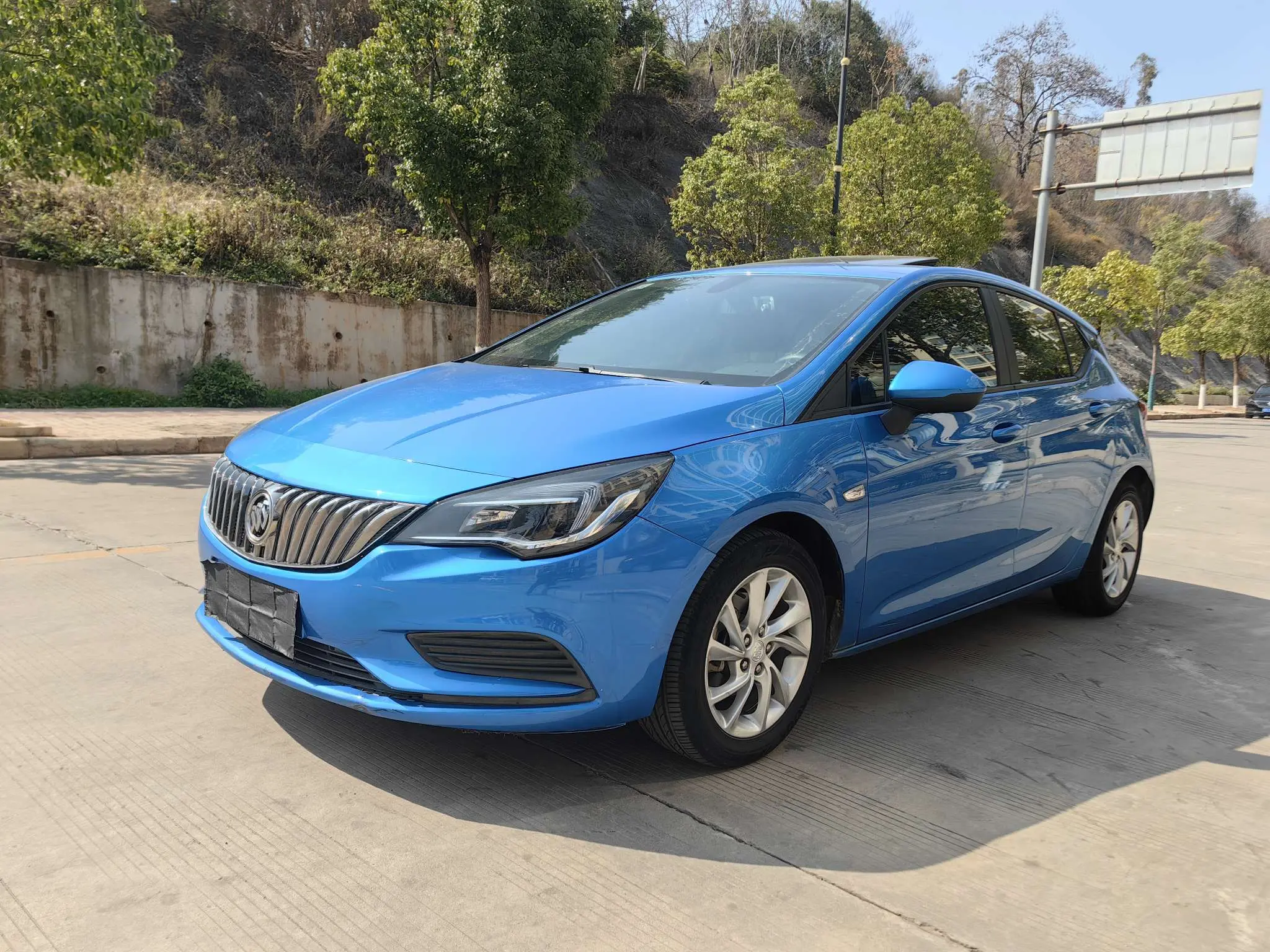 Buick Valeant  из Китая