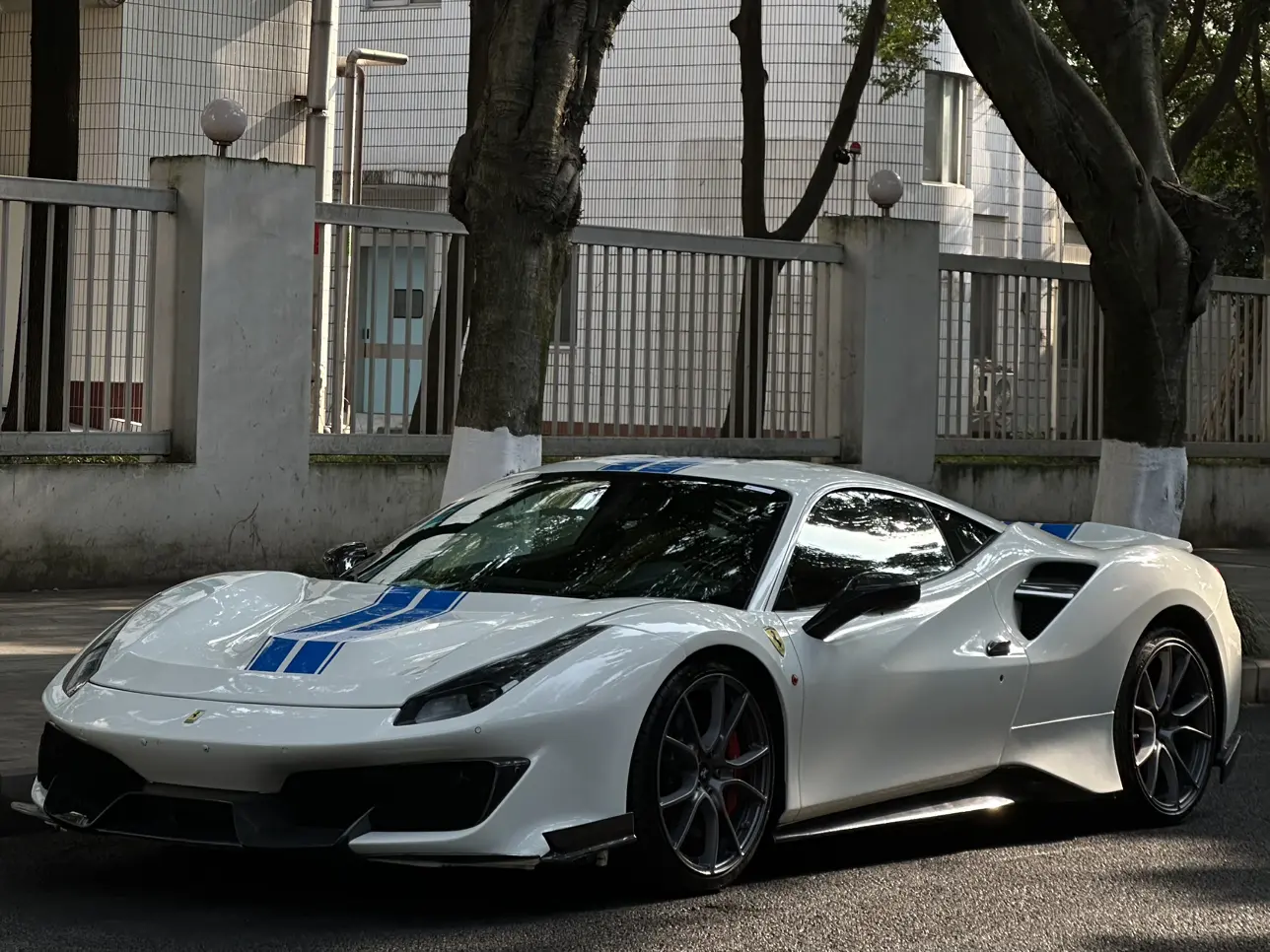 Ferrari 488  из Китая