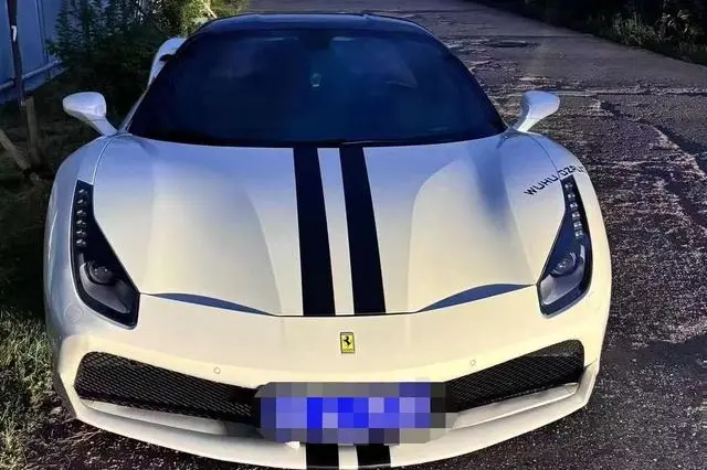 Ferrari 488  из Китая