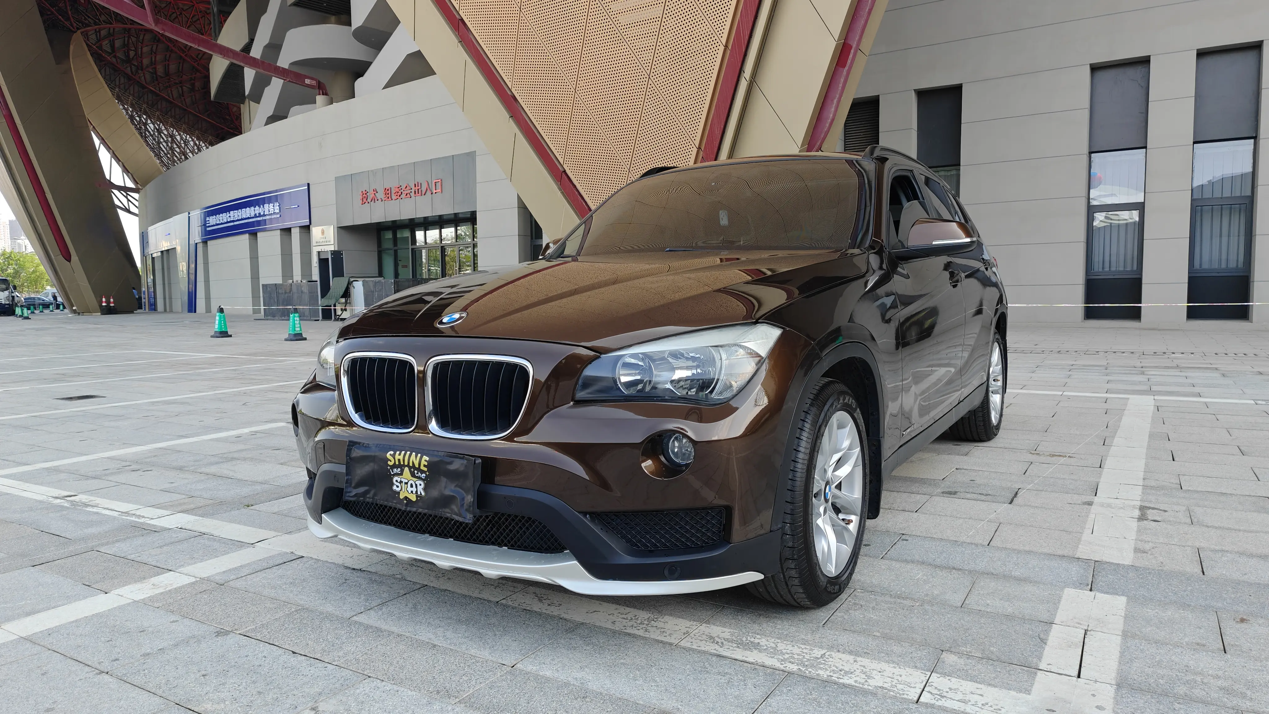 BMW X1  из Китая