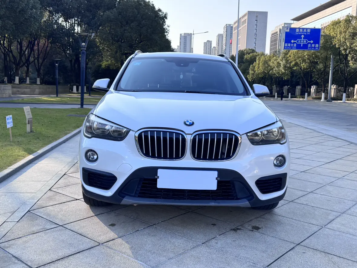 BMW X1  из Китая