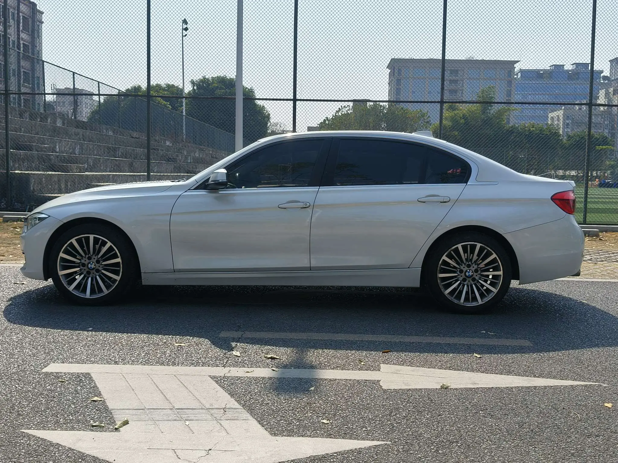 BMW 3 Series  из Китая