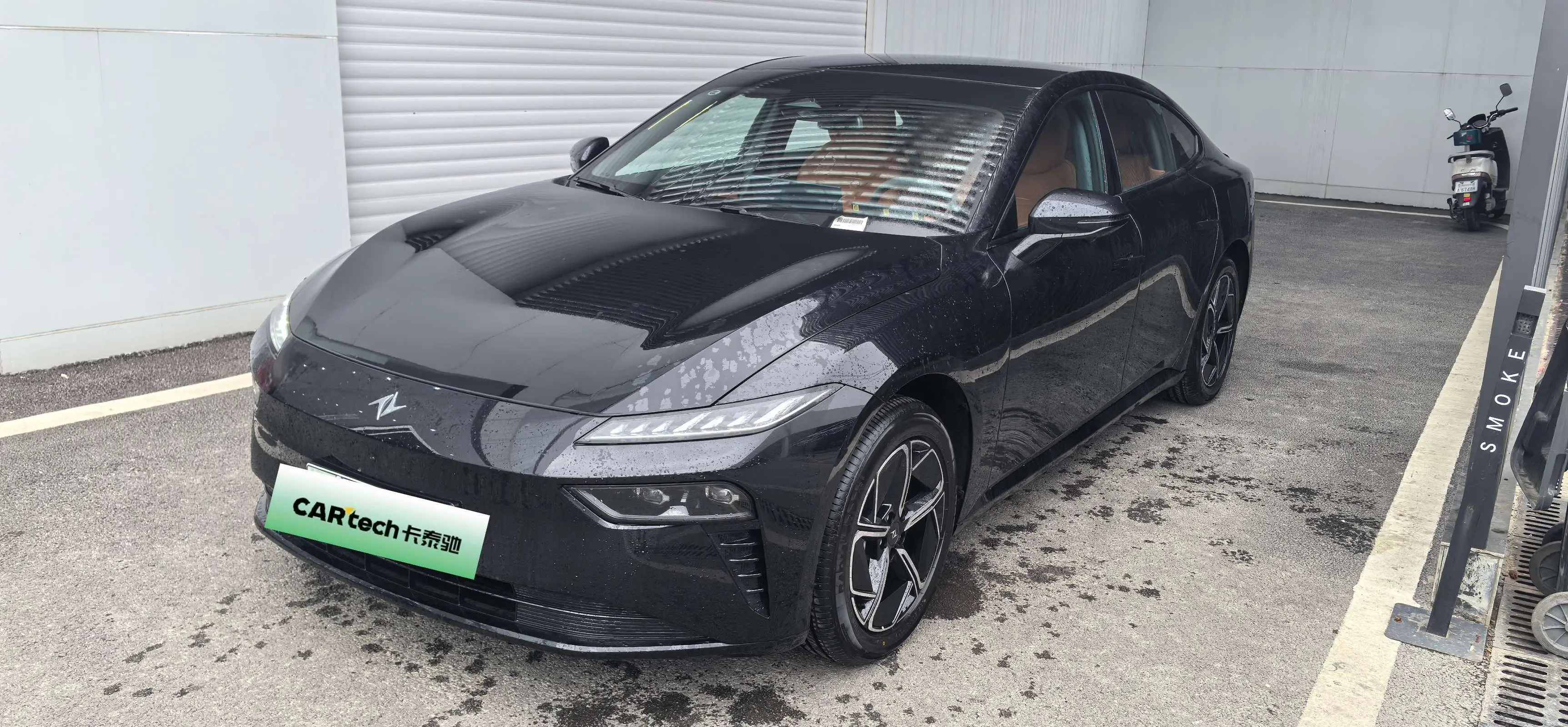 Dongfeng Eπ007  из Китая