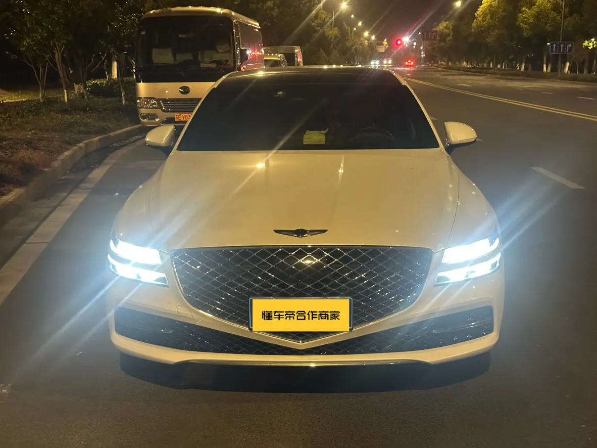 Genesis G80  из Китая