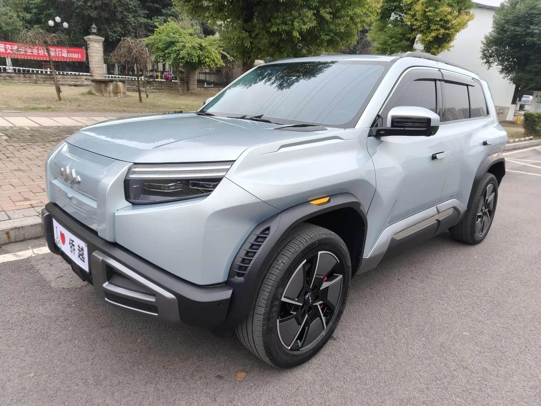 BYD Leopard Titanium 3  из Китая