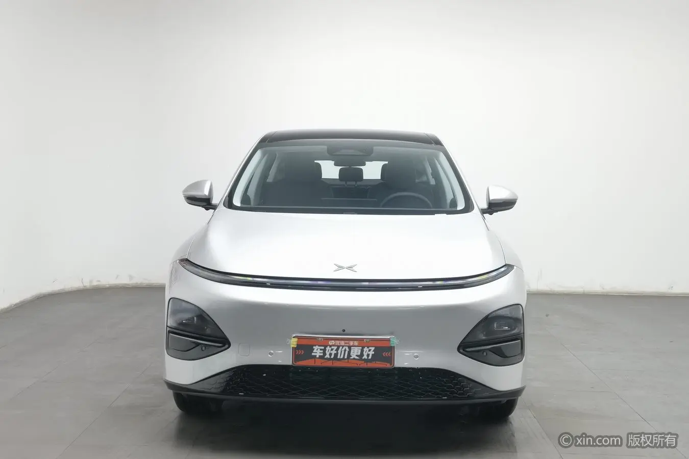 Xpeng G6  из Китая