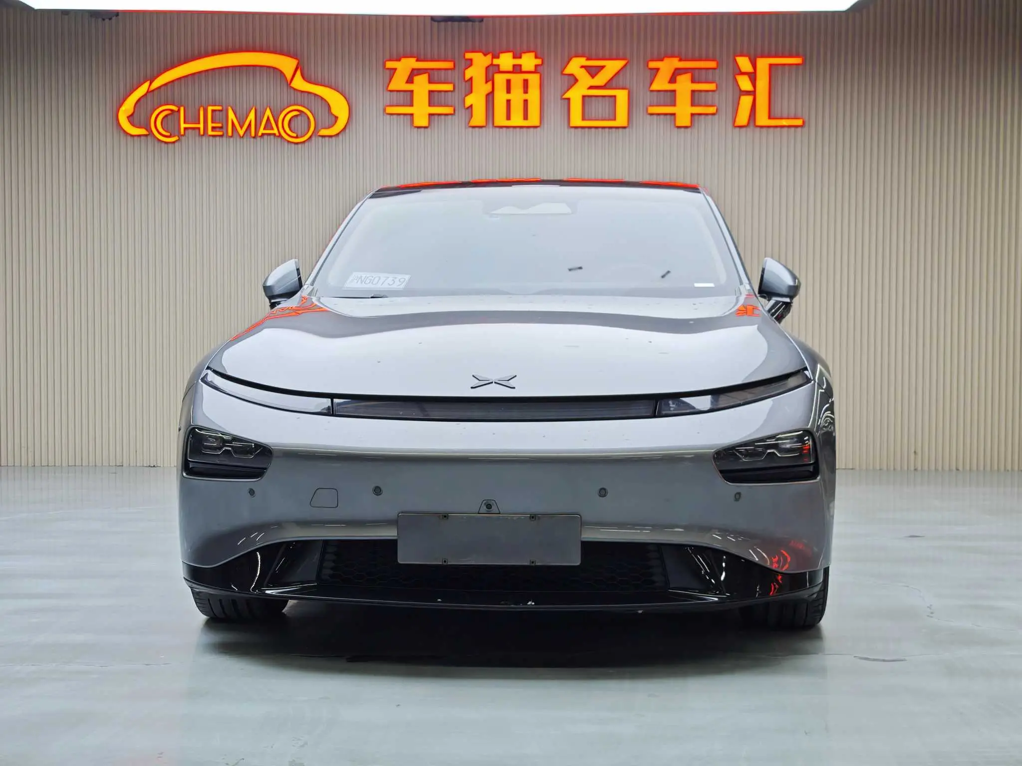 Xpeng P7  из Китая