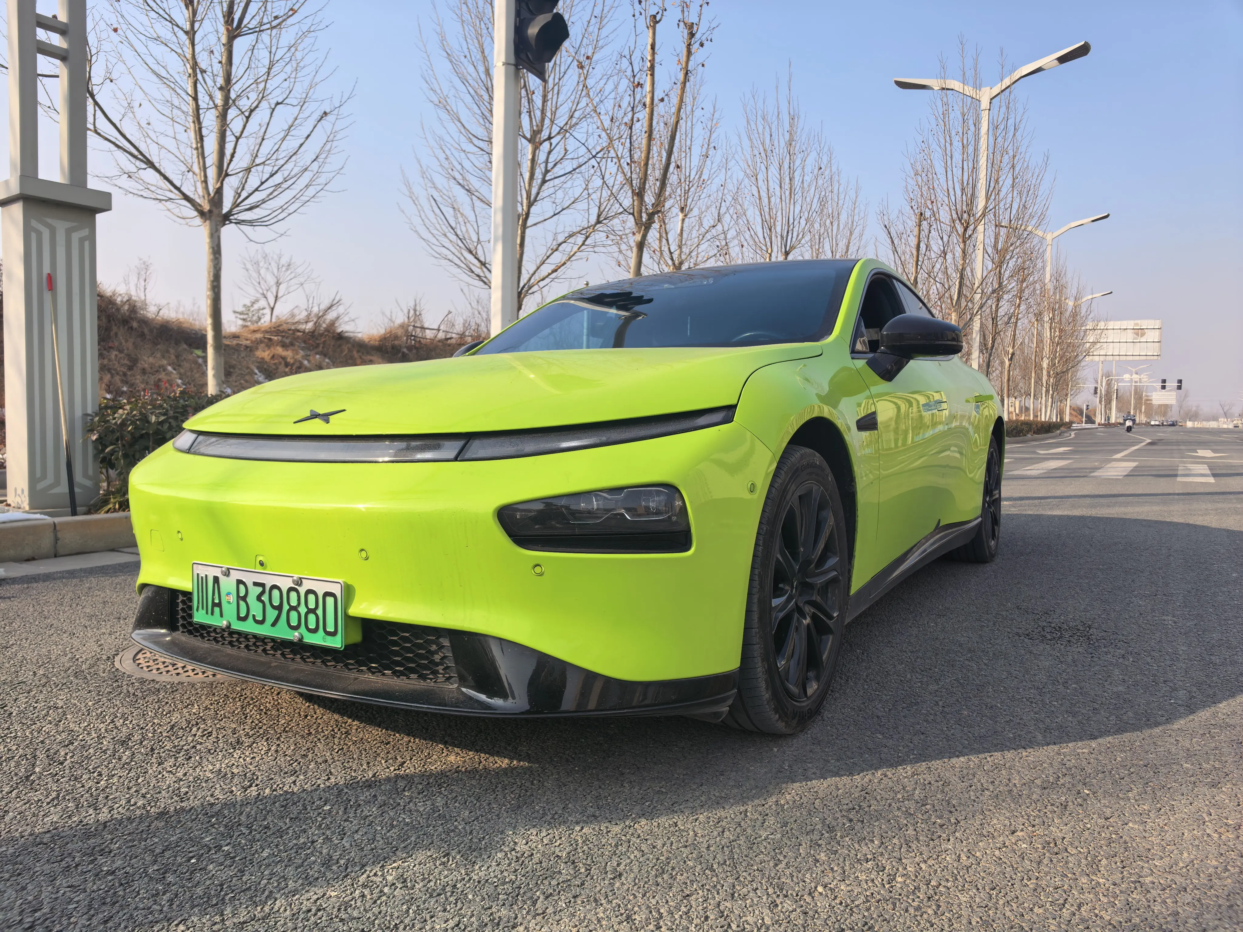 Xpeng P7  из Китая