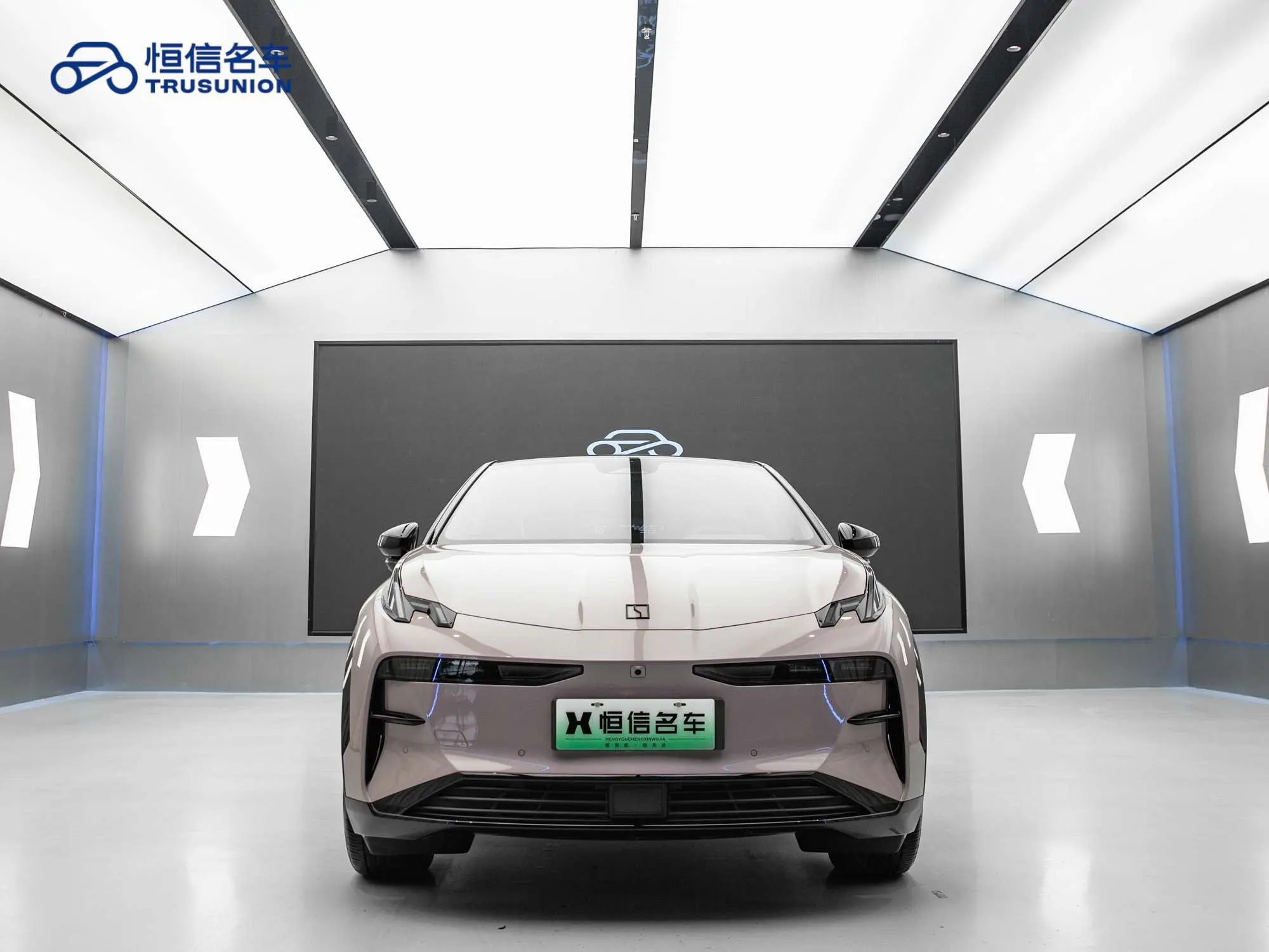 ZEEKR X  из Китая