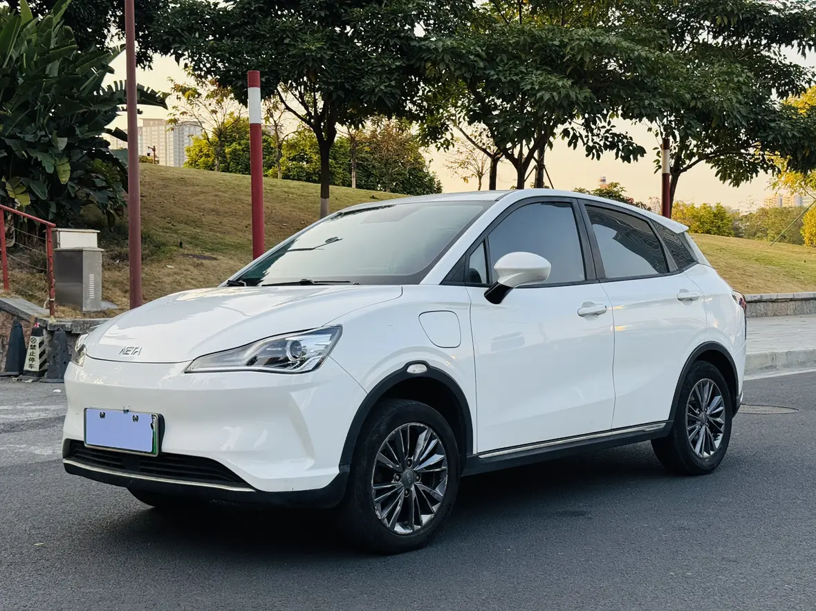 NETA Nezha V  из Китая