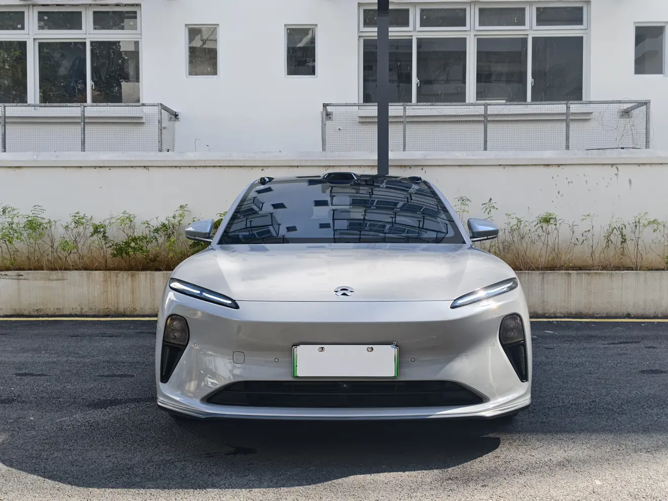 NIO ET5T  из Китая