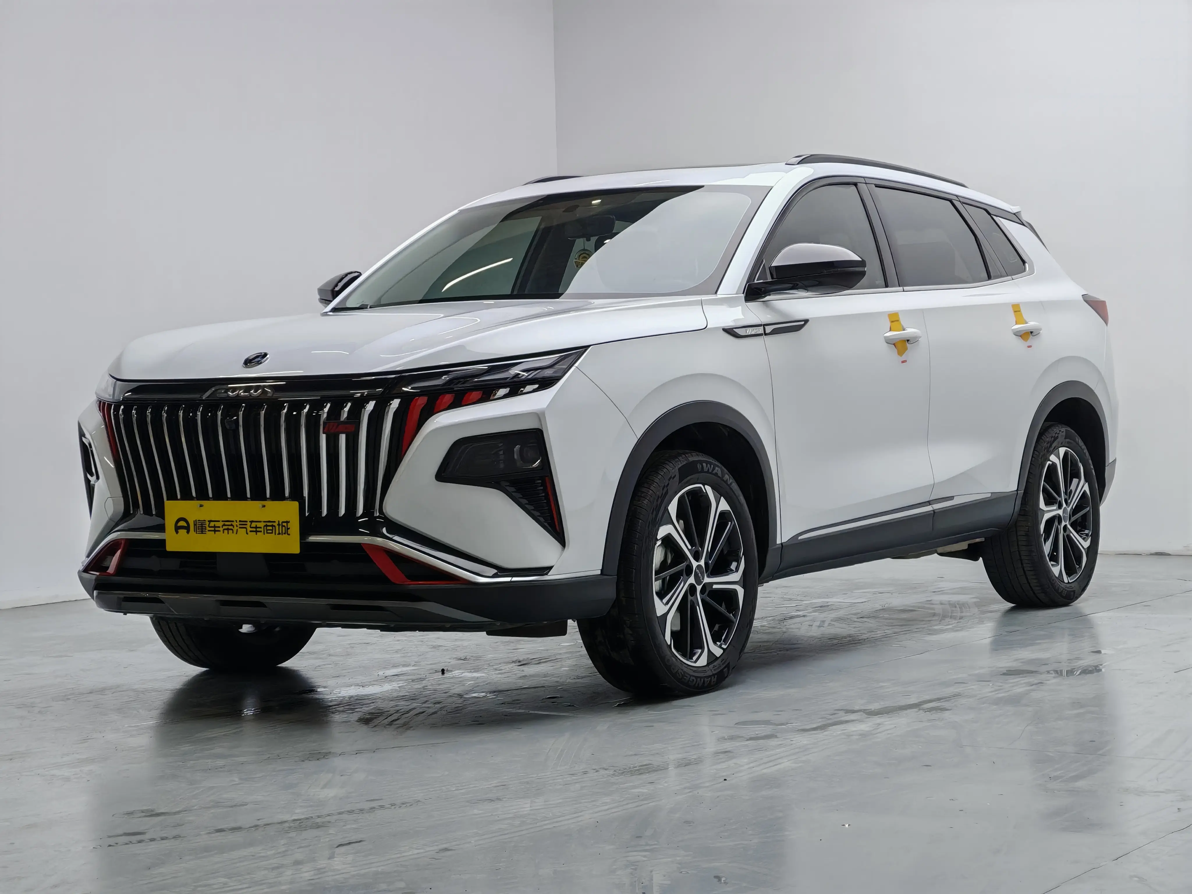 Dongfeng Haoji  из Китая