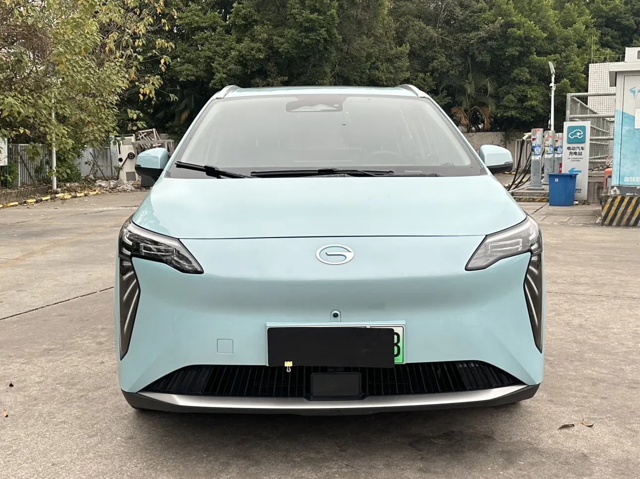 AION Y  из Китая