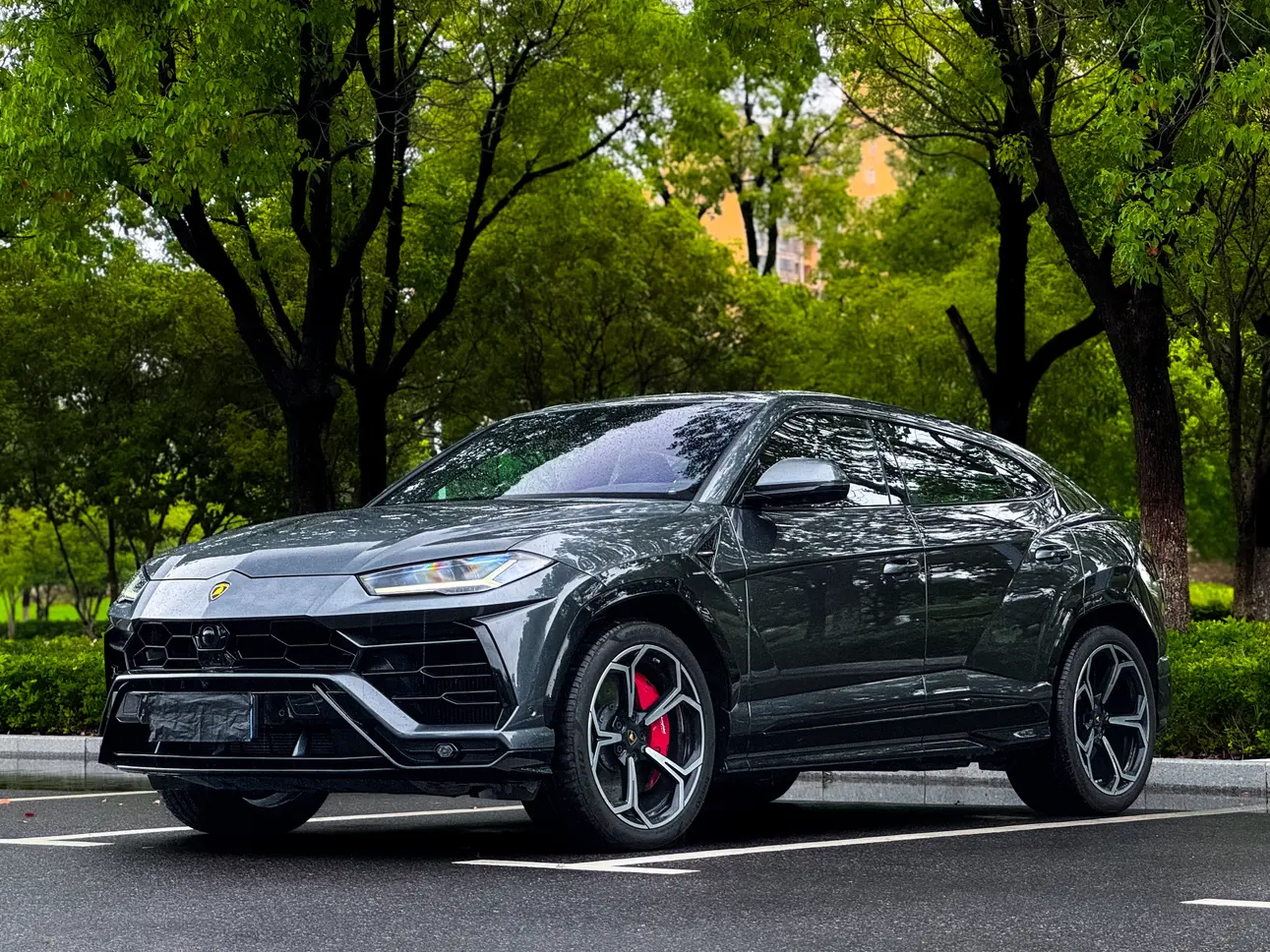 Lamborghini Urus  из Китая