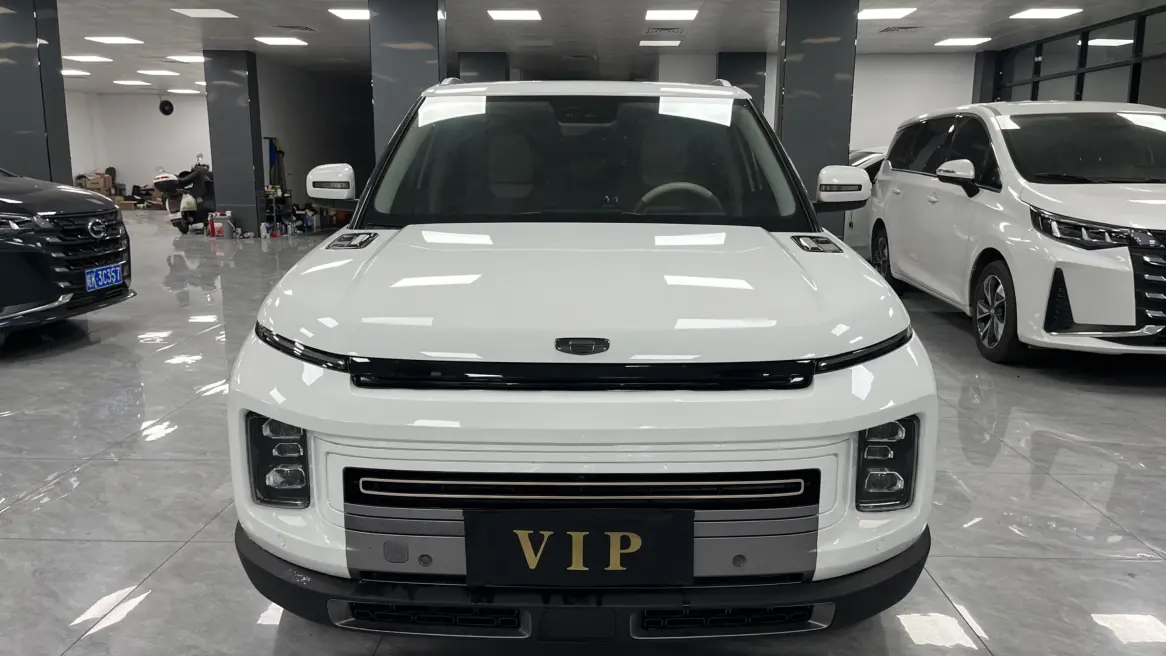 Geely ICON  из Китая