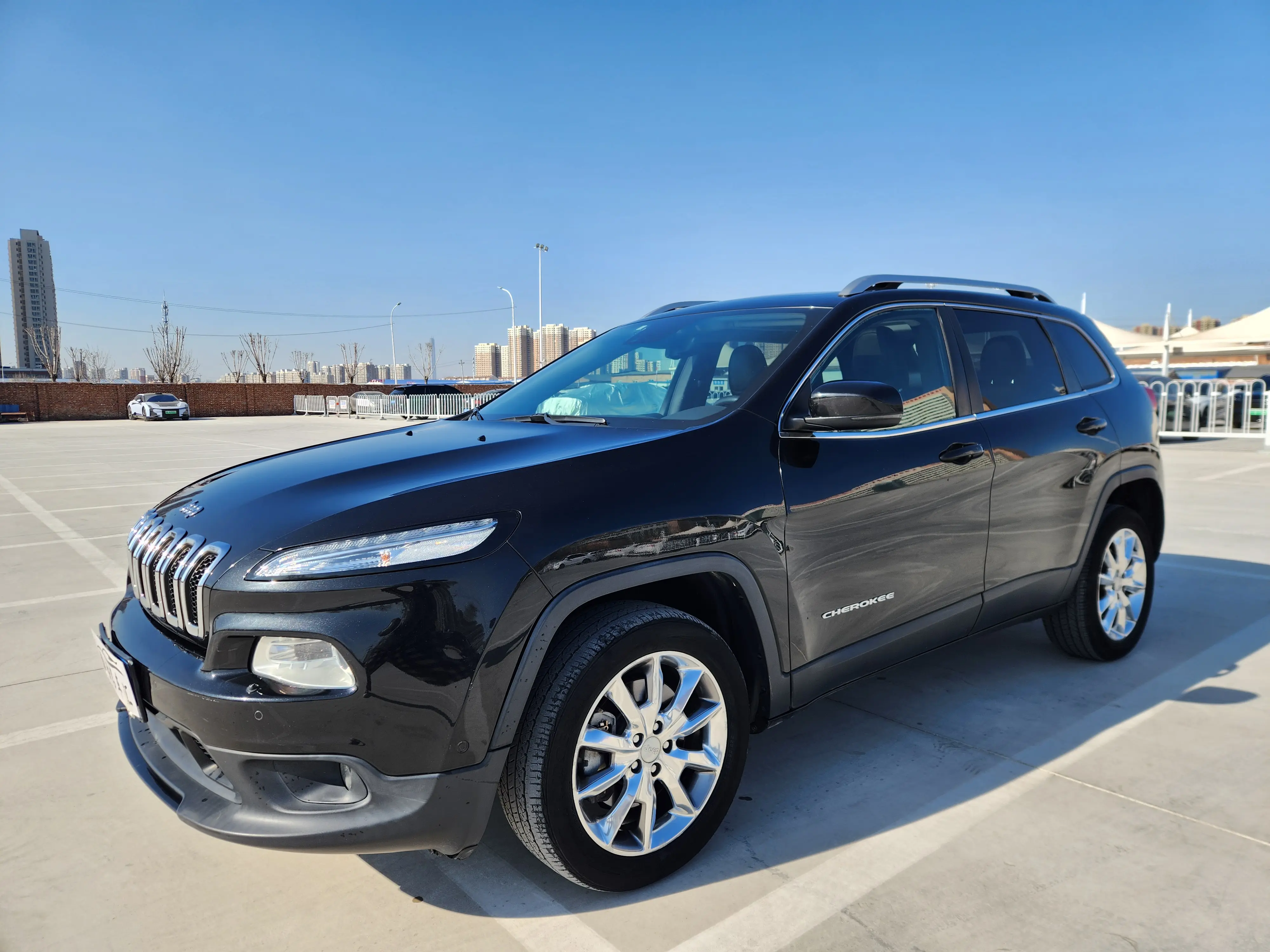 Jeep Cherokee  из Китая