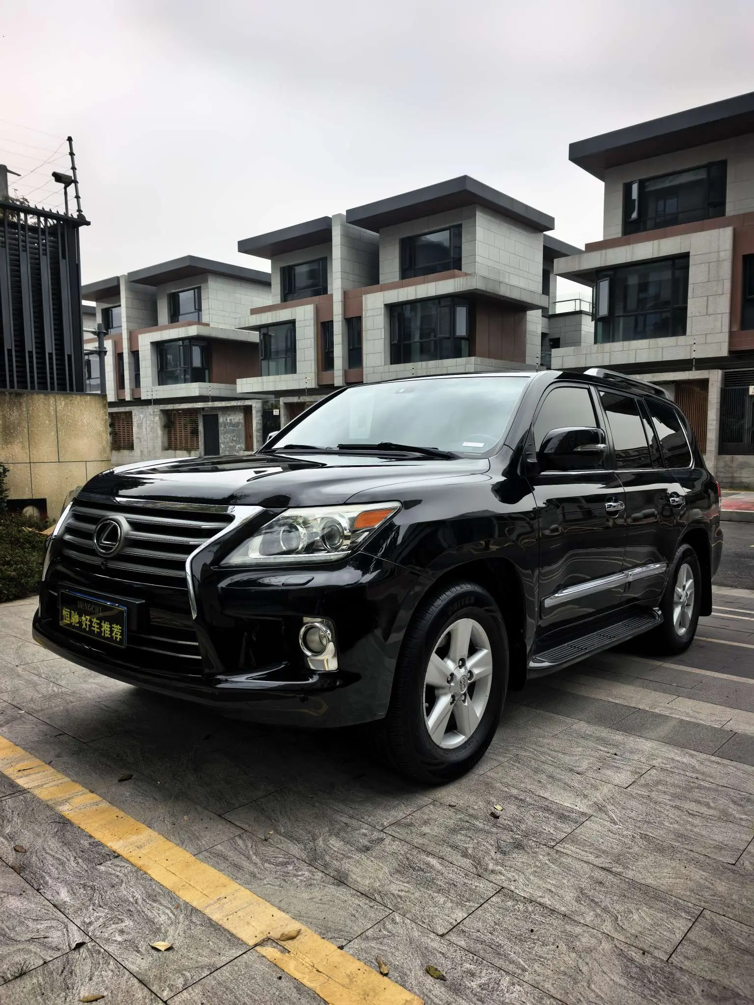 Lexus LX  из Китая