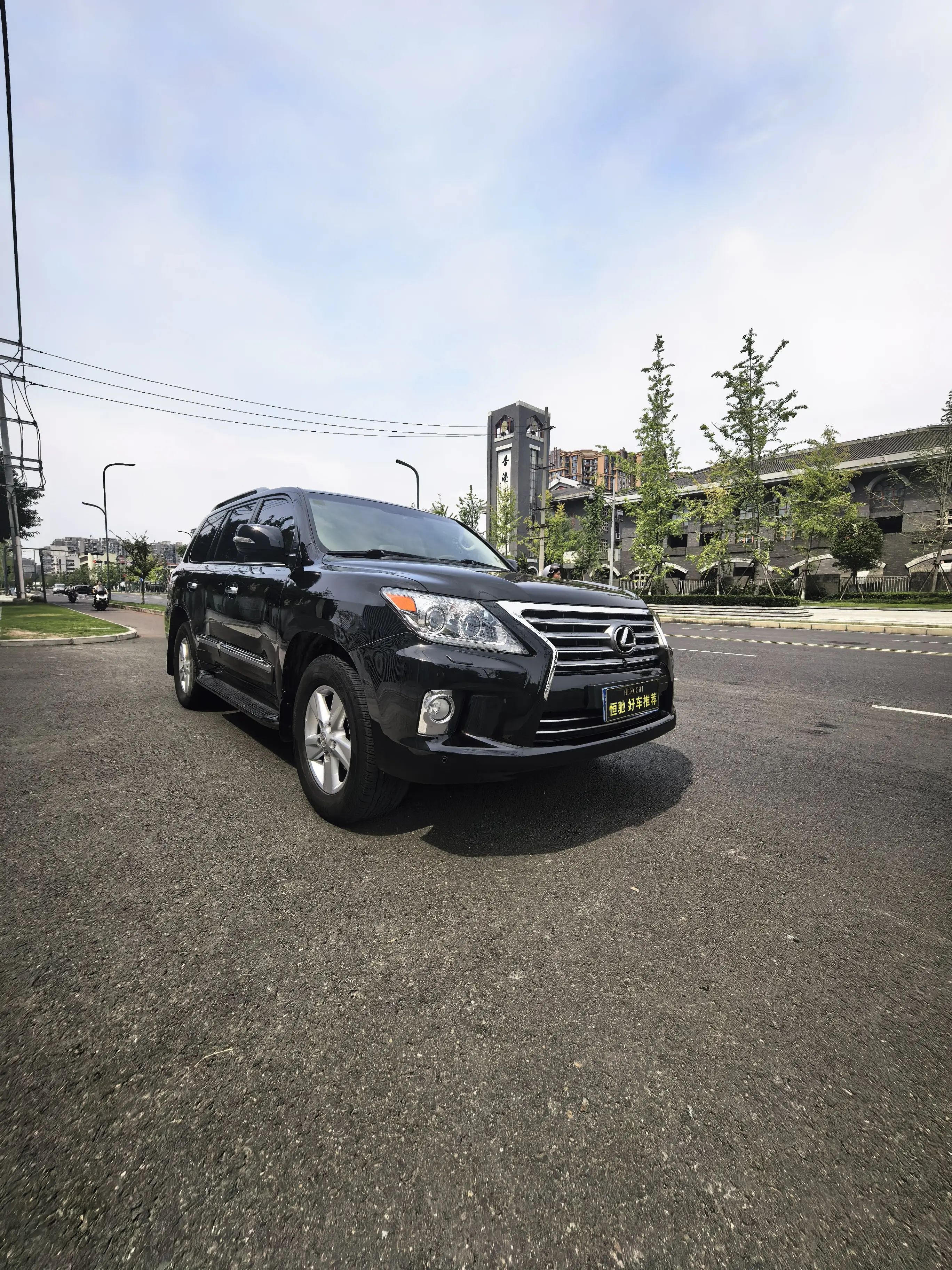 Lexus LX  из Китая