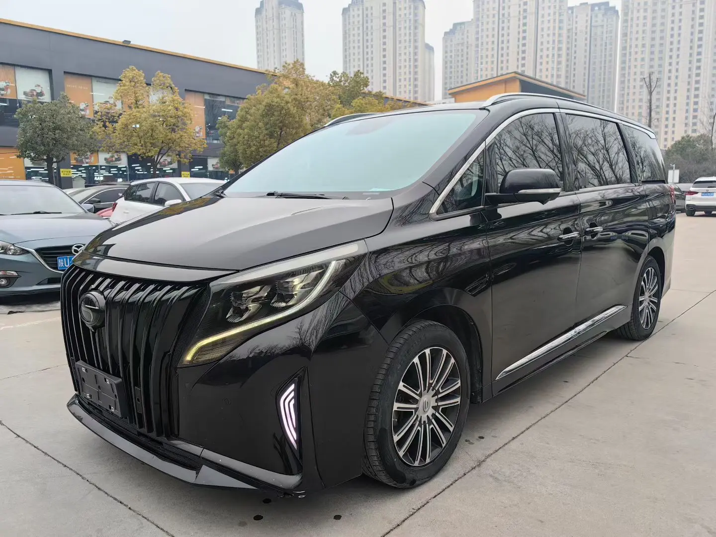 GAC Trumpchi M8  из Китая