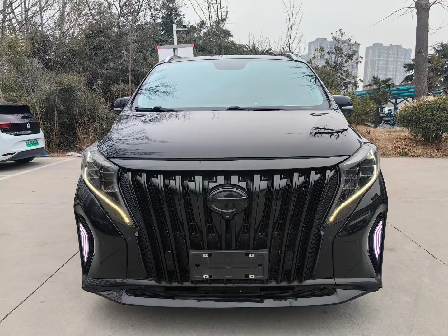 GAC Trumpchi M8  из Китая