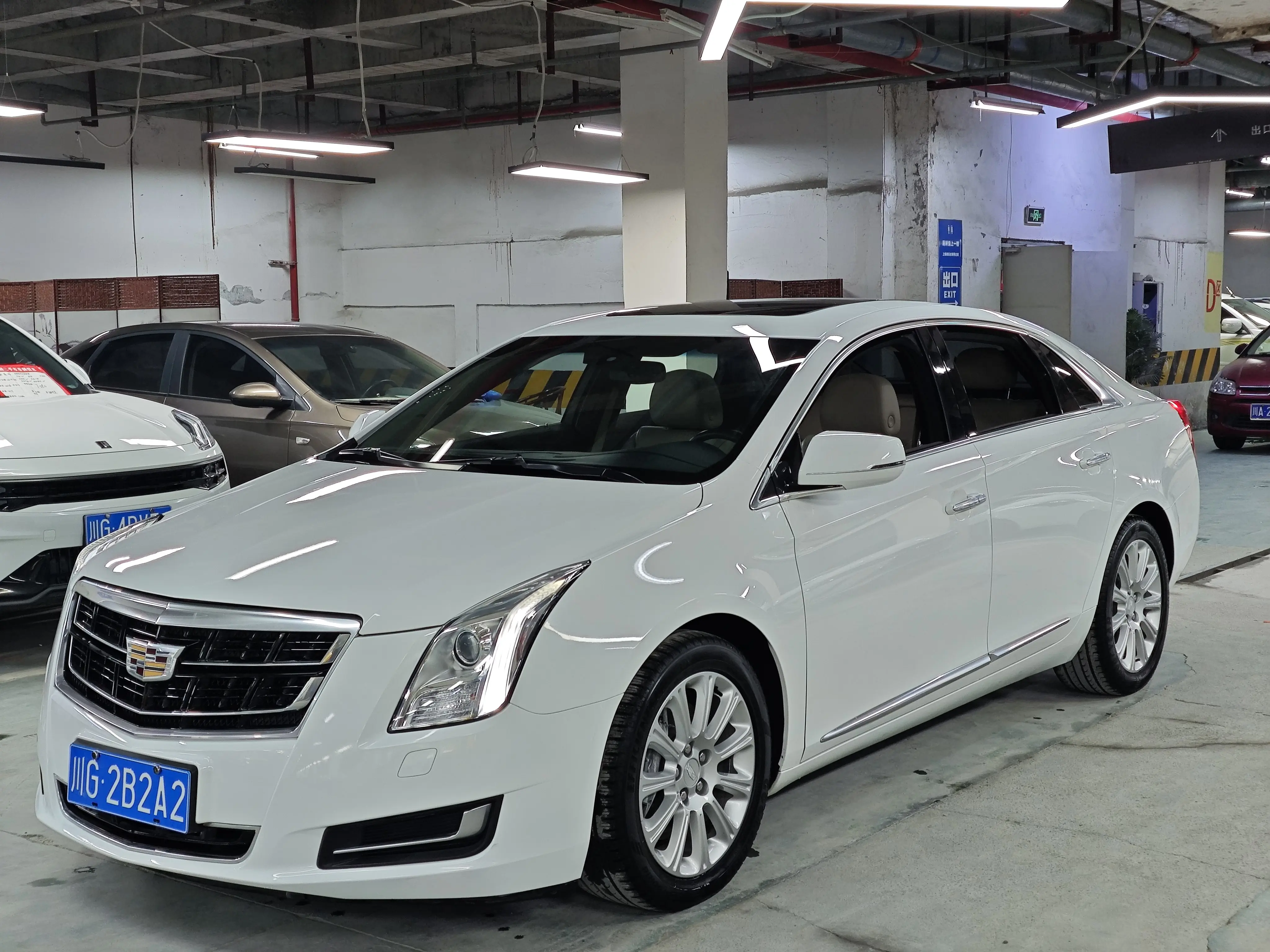 Cadillac XTS  из Китая