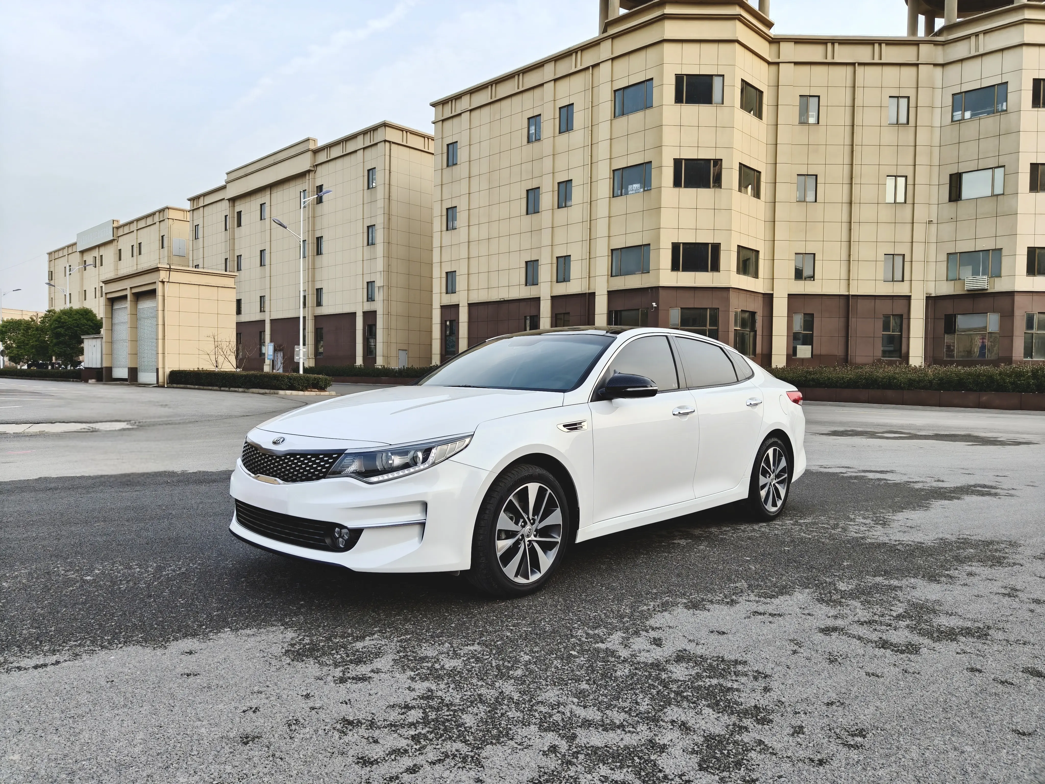 Kia K5  из Китая