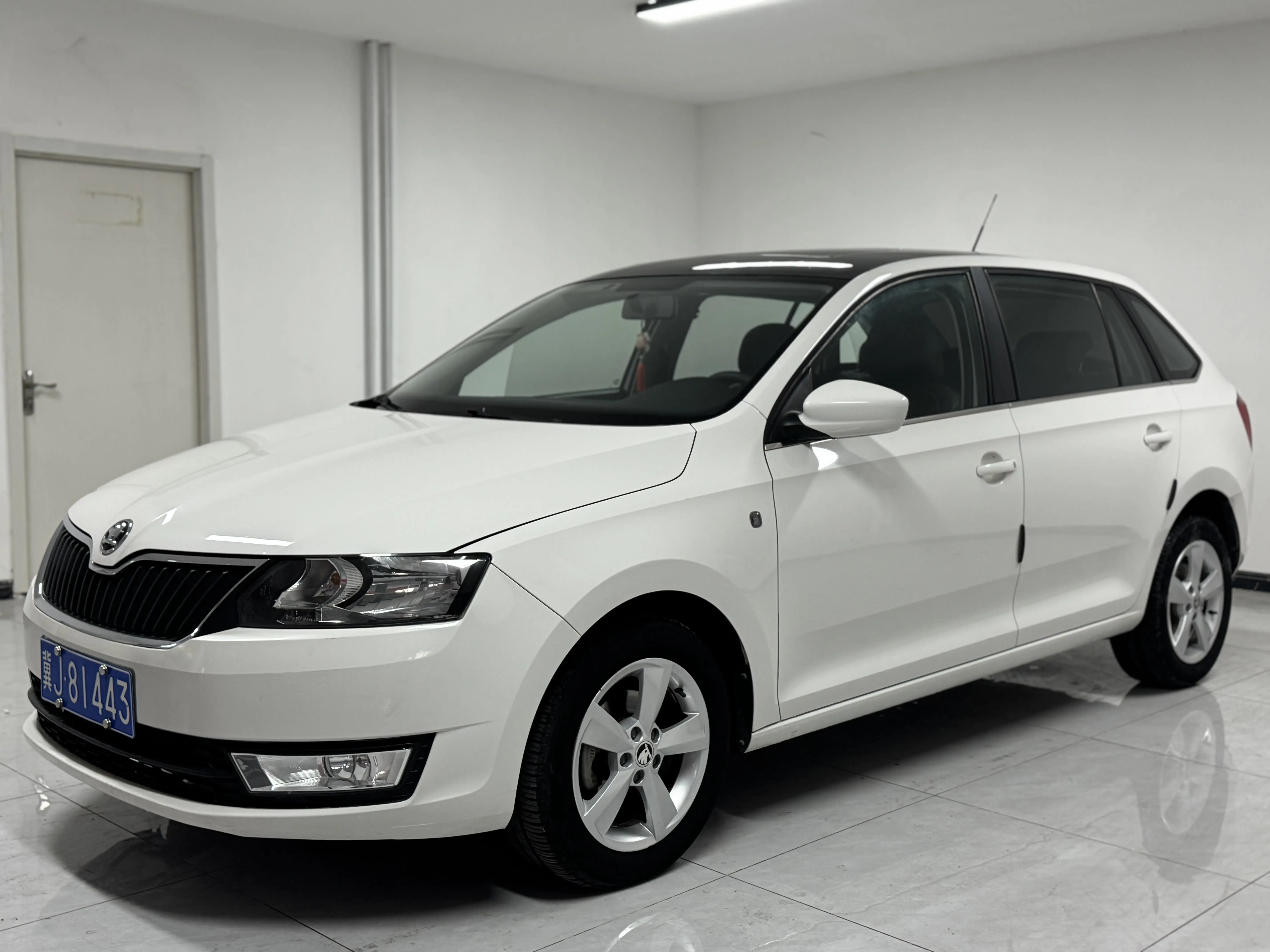 Skoda Xin Dong  из Китая