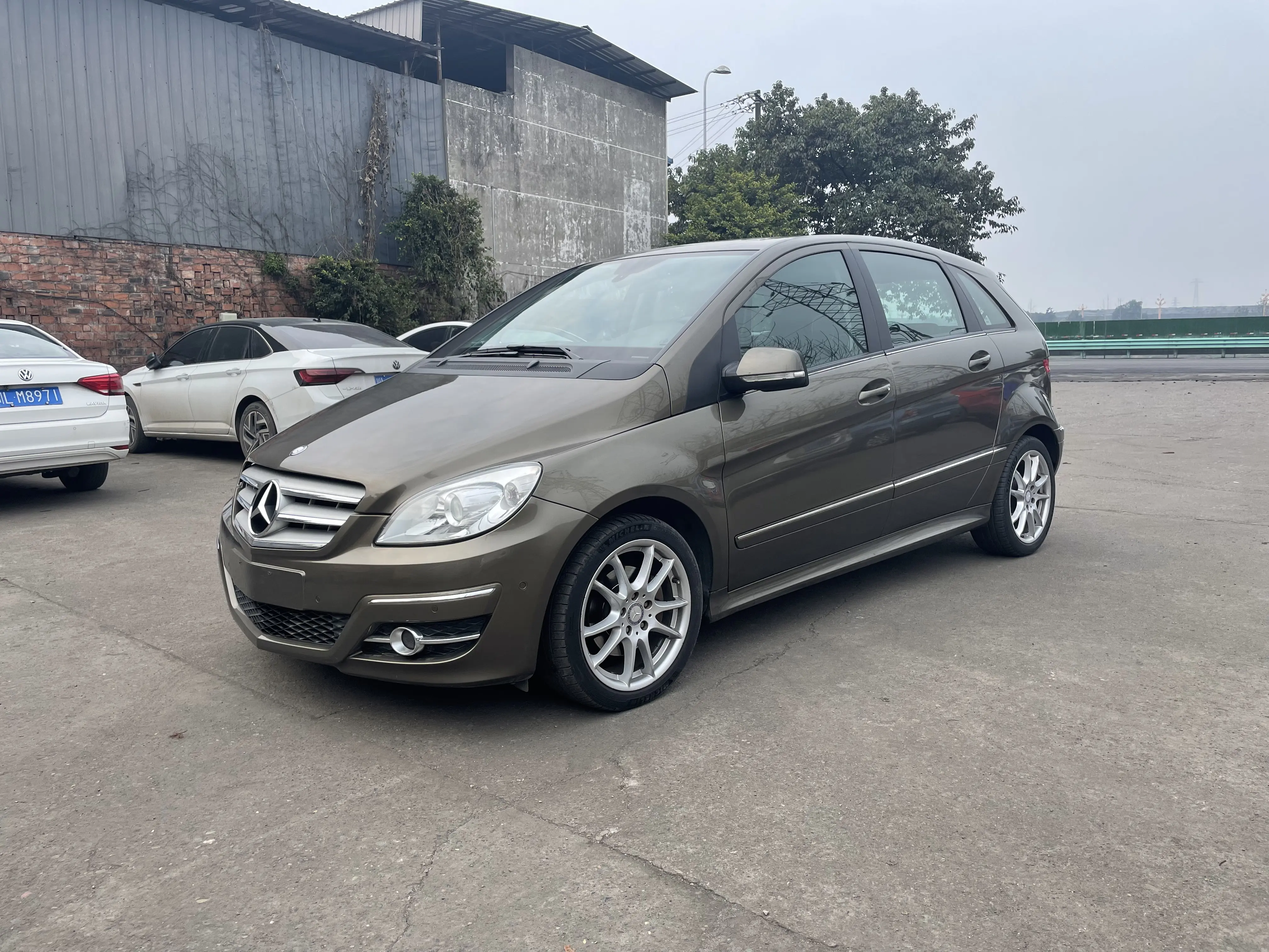Mercedes-Benz Mercedes Benz B Class  из Китая