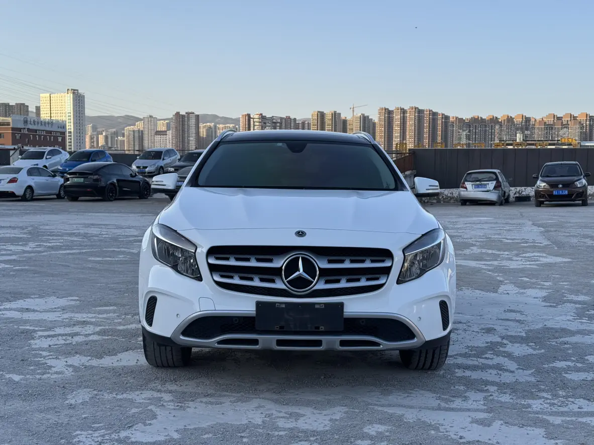 Mercedes-Benz GLA  из Китая
