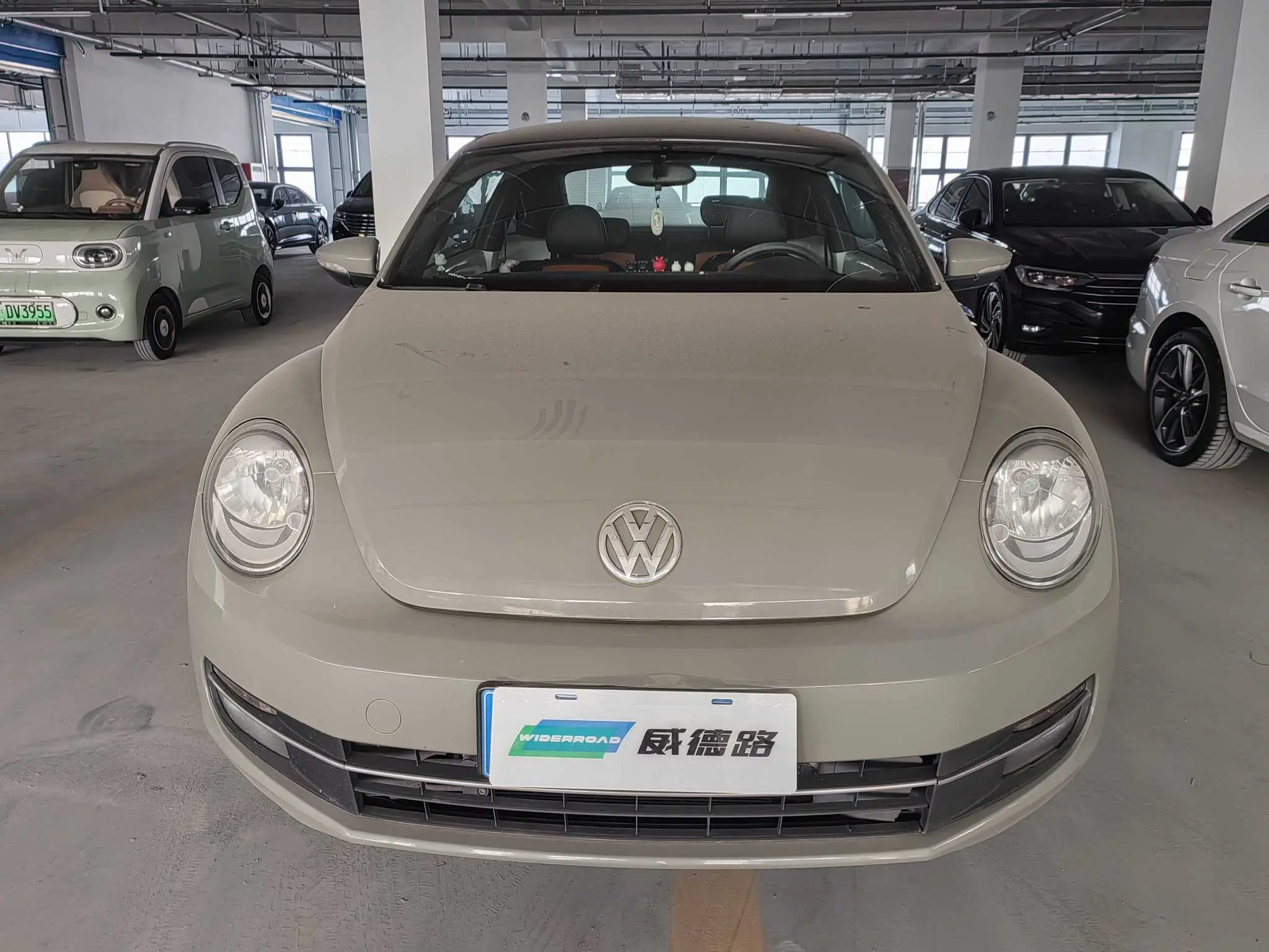 Volkswagen Beetle  из Китая