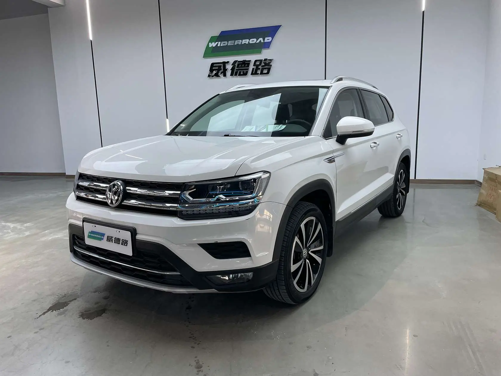 Volkswagen Tharu  из Китая