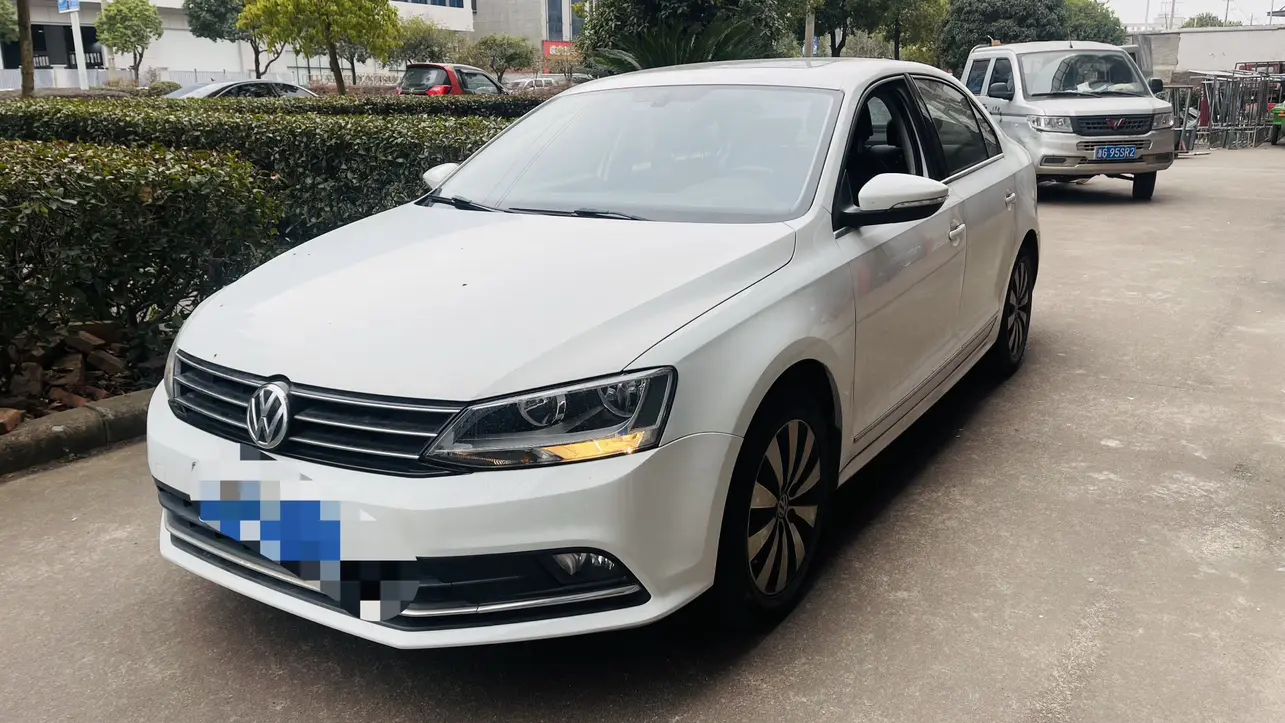 Volkswagen Sagitar  из Китая