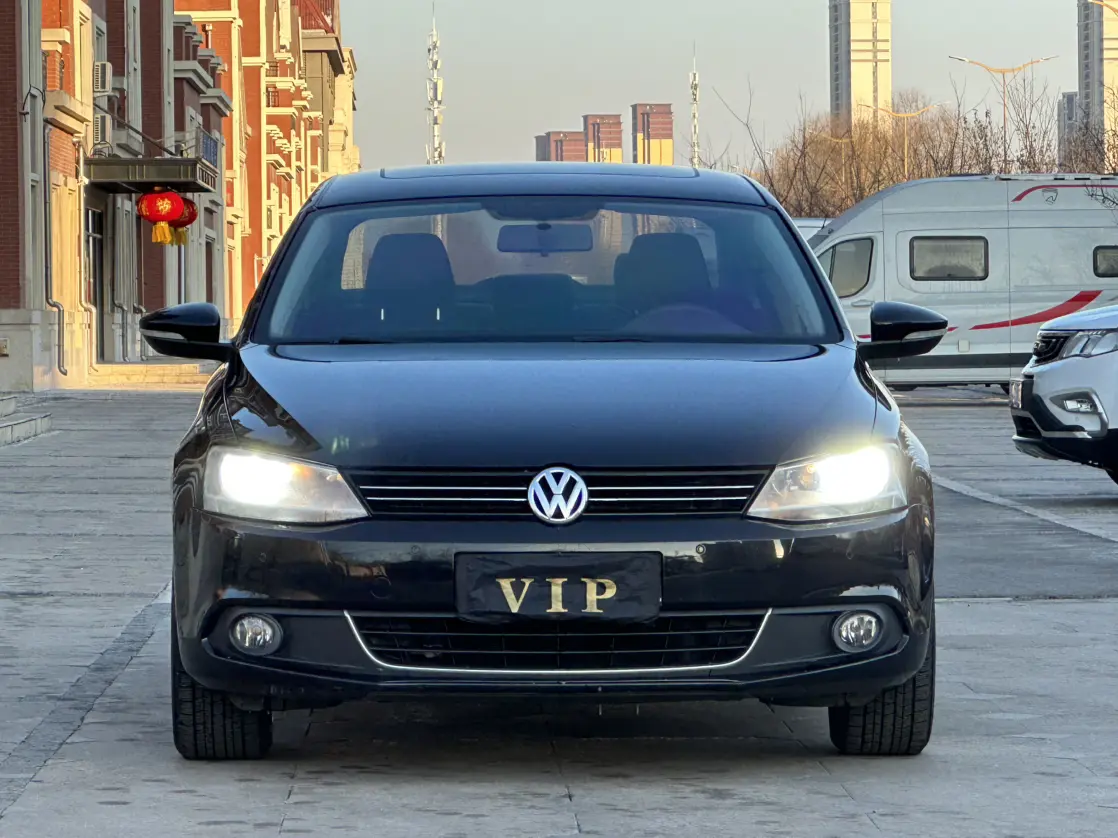 Volkswagen Sagitar  из Китая