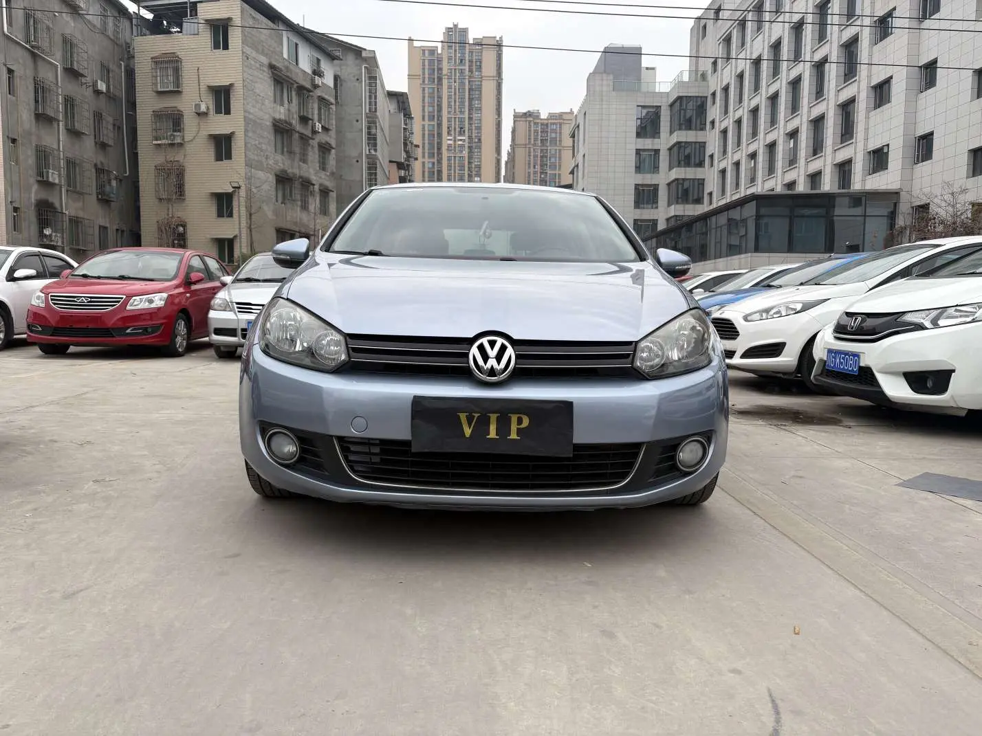 Volkswagen Golf  из Китая