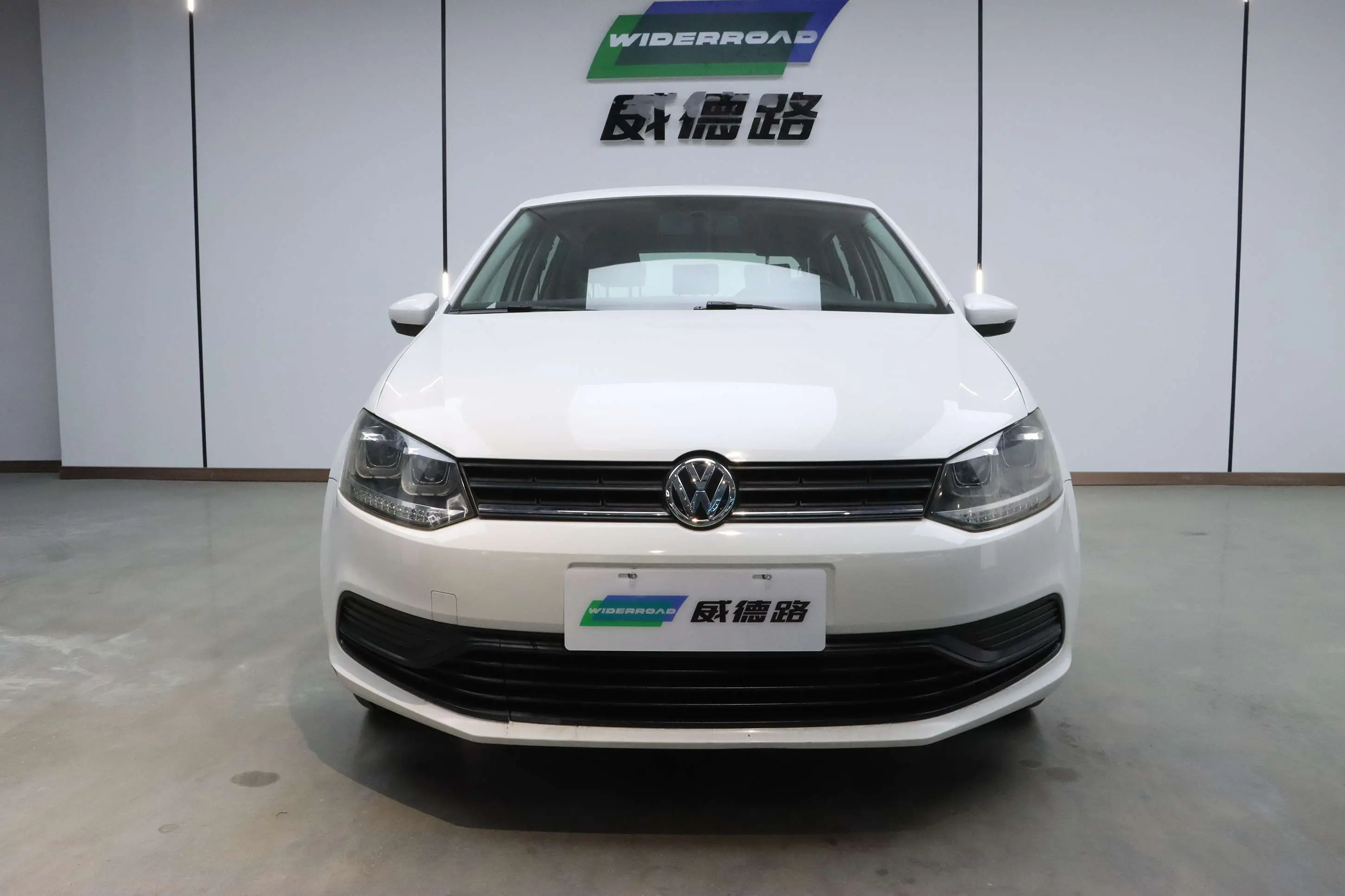 Volkswagen Polo  из Китая