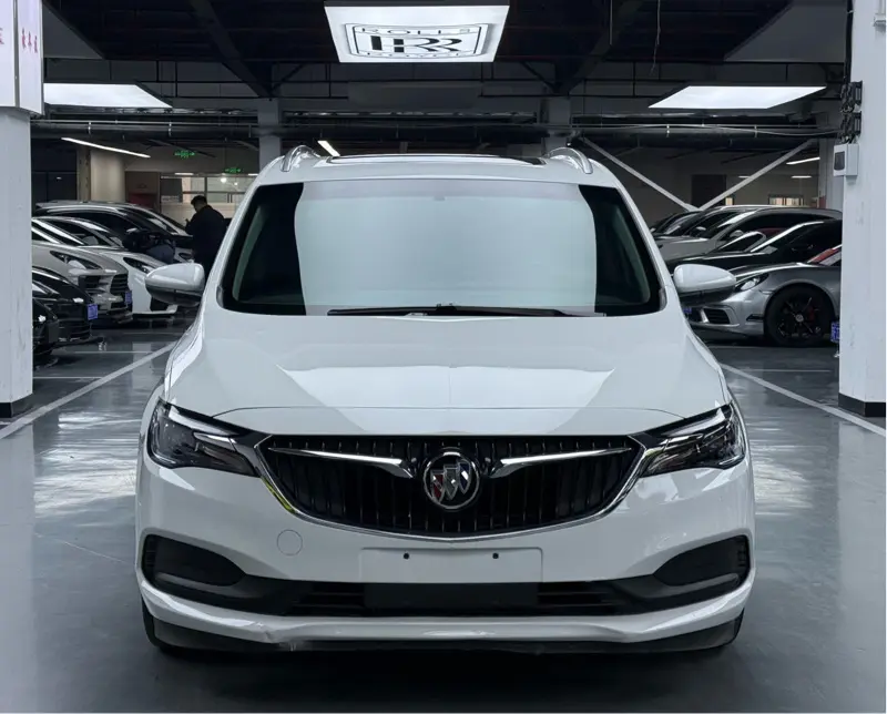 Buick GL6  из Китая